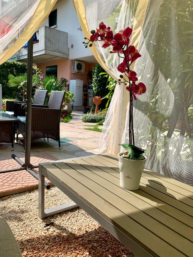 B&B Garda 4U デセンツァーノ・デル・ガルダ エクステリア 写真